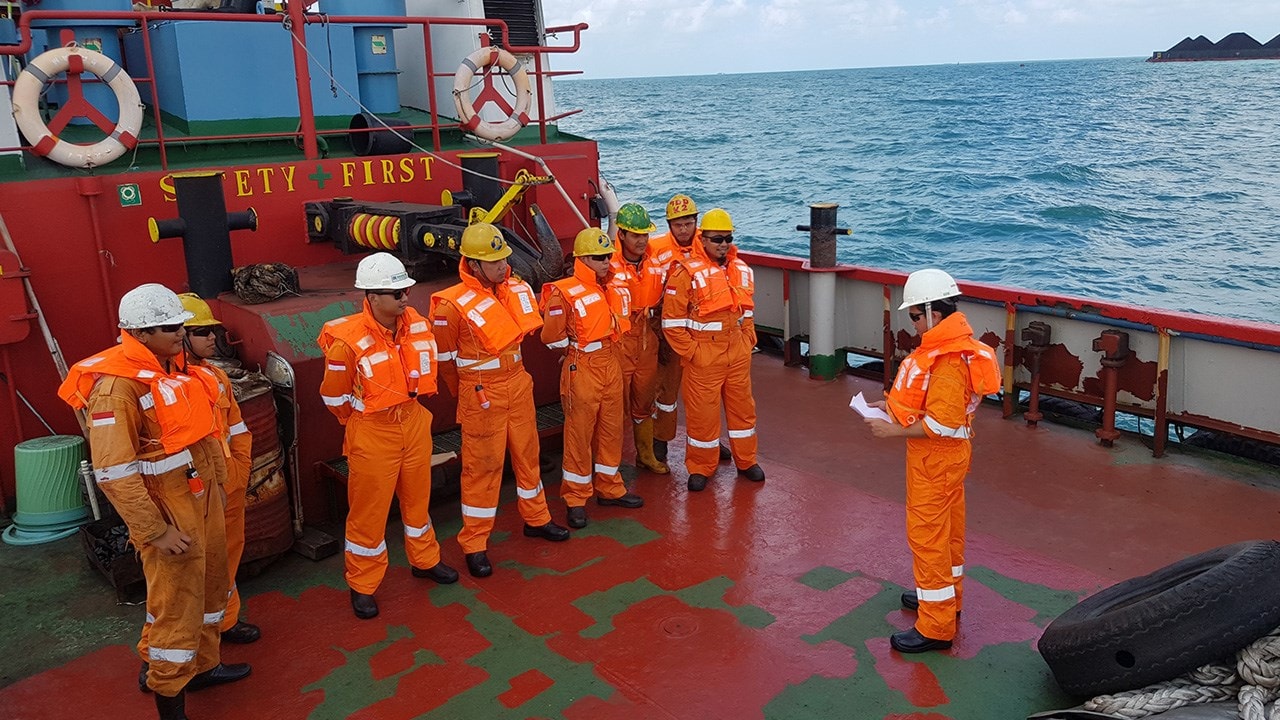 Expert Team of Marine Engineers and Support Staff